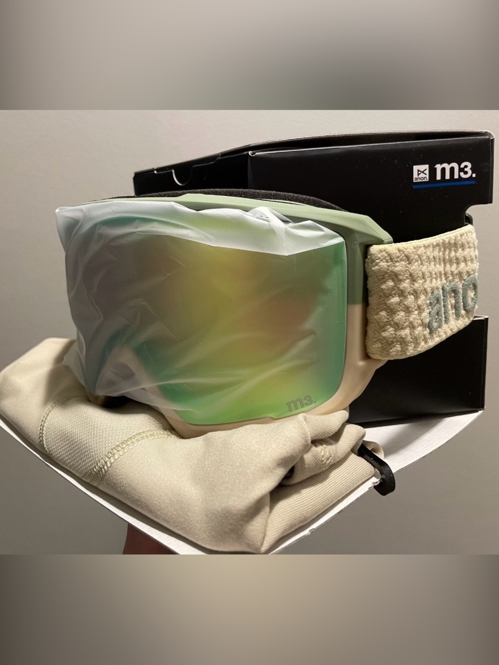 Anon M3 Snow Goggles With Magnetic Mask Plus One Pair Of Bonus Lenses